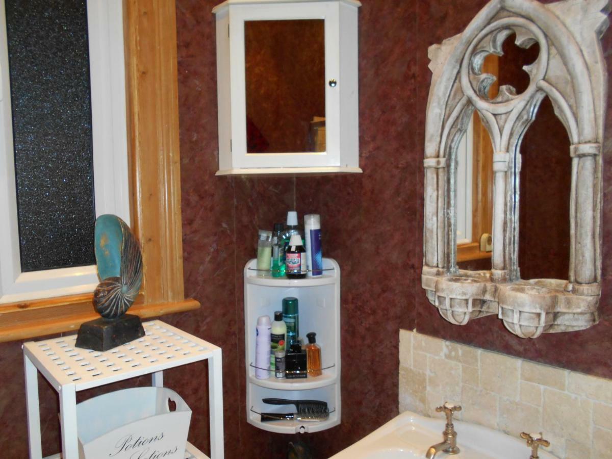 Olderfleet Bed & Breakfast Клактън он Сий Екстериор снимка