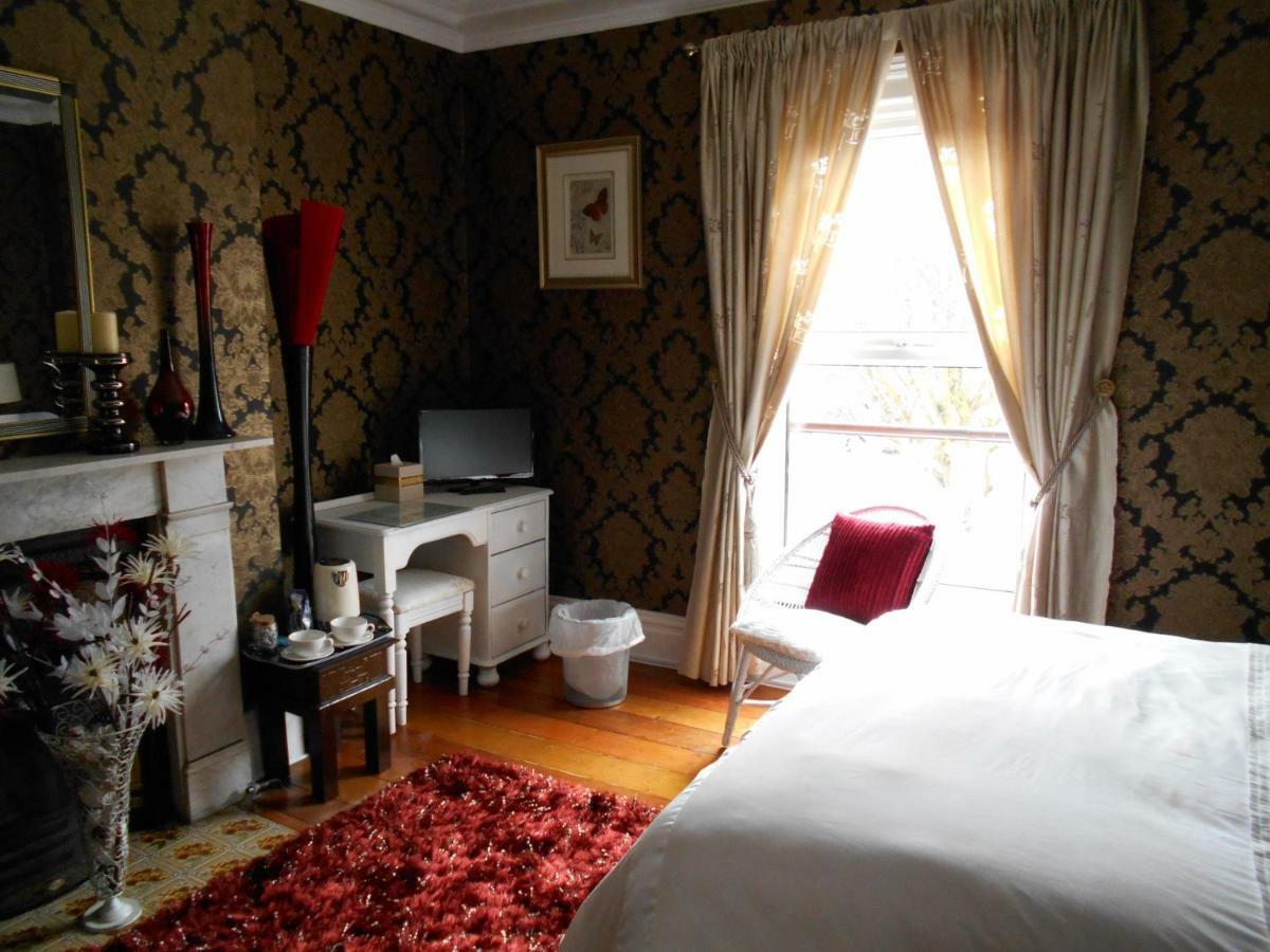 Olderfleet Bed & Breakfast Клактън он Сий Екстериор снимка